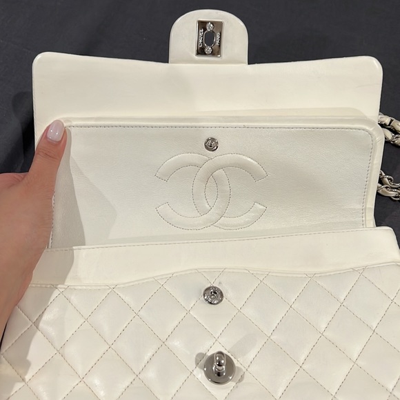 Chanel White Medium SHW Double Classic Flap in Lambskin - Picture 10 of 17